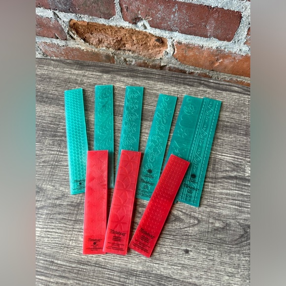 Embossing Folder Bundle - Picture 6 of 7